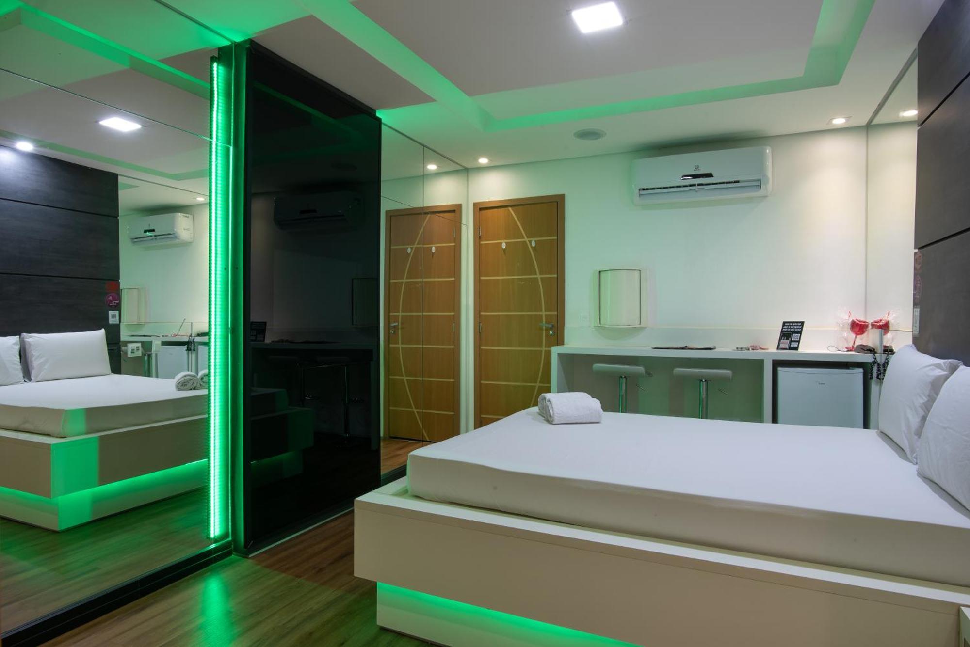 Fantasy 4 (adults Only) 2* Belo Horizonte