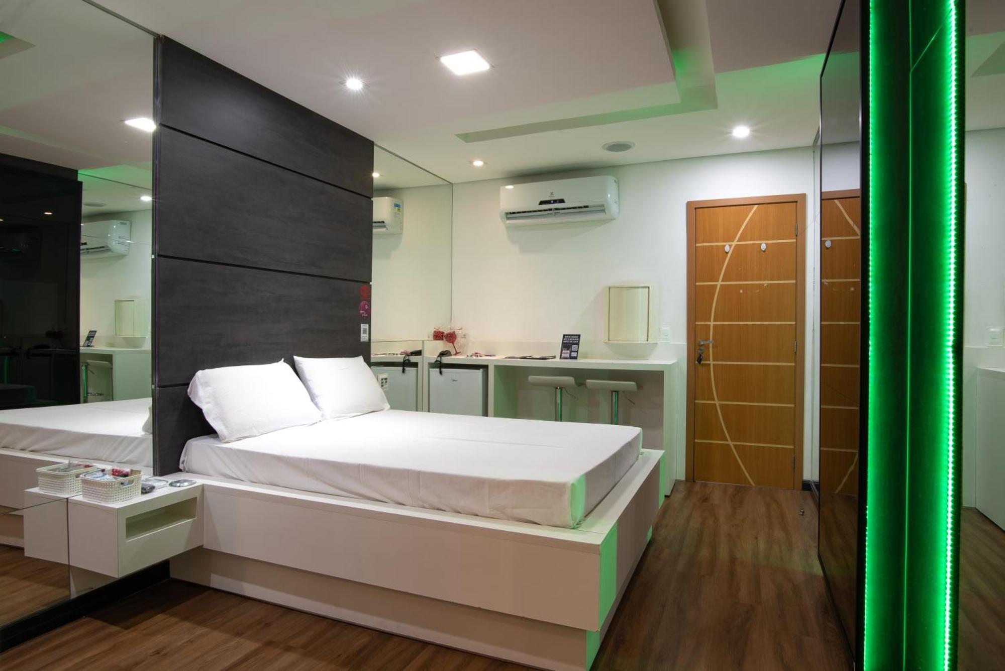 Fantasy 4 (adults Only) Hotel Belo Horizonte